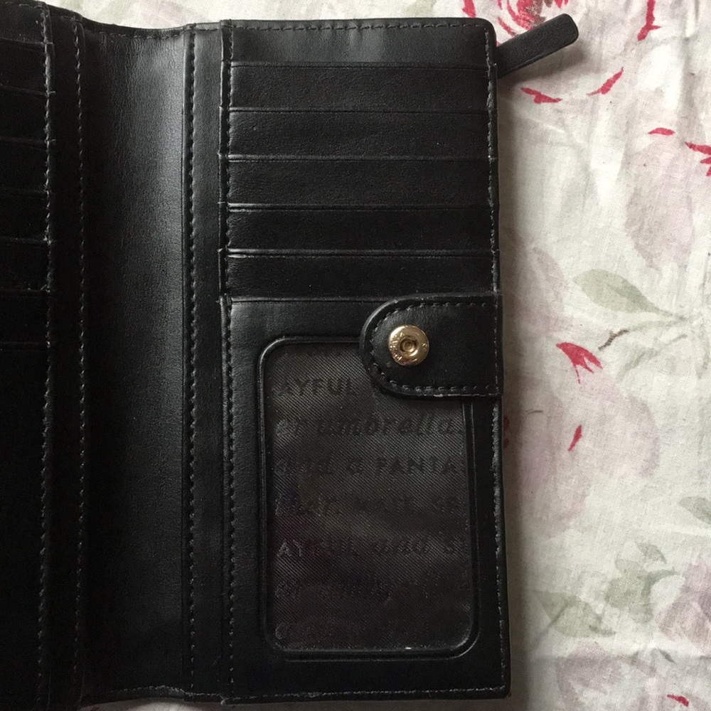 Kate Spade ♠️ Wallet - Picture 6 of 8